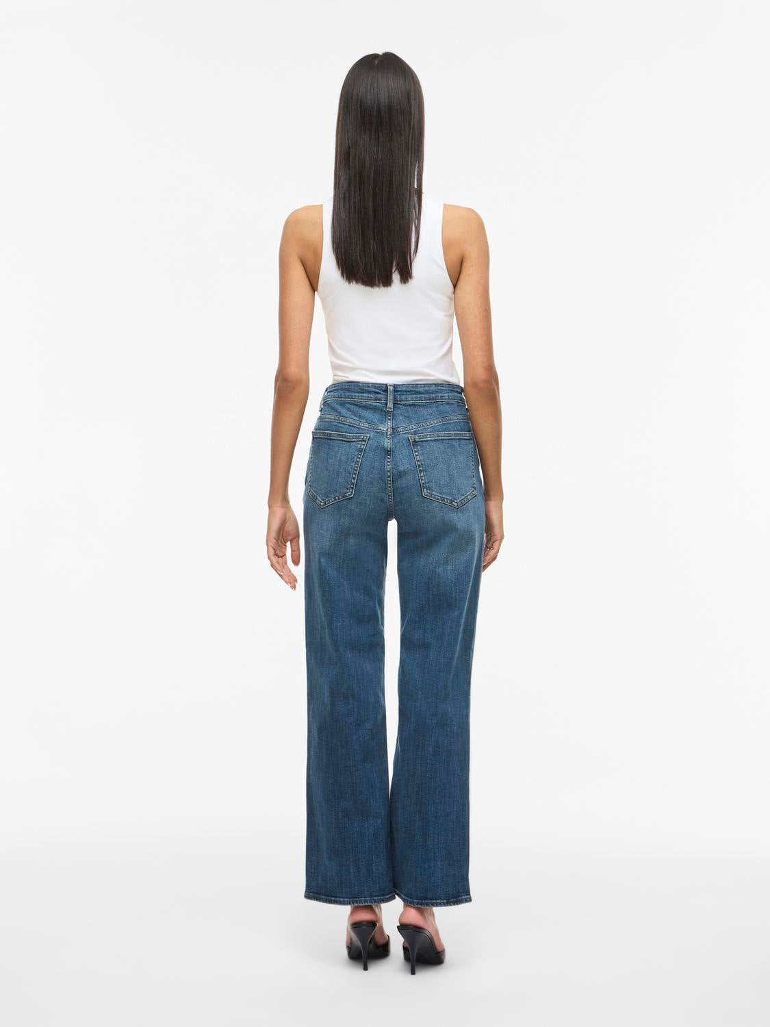 model_shot-back
